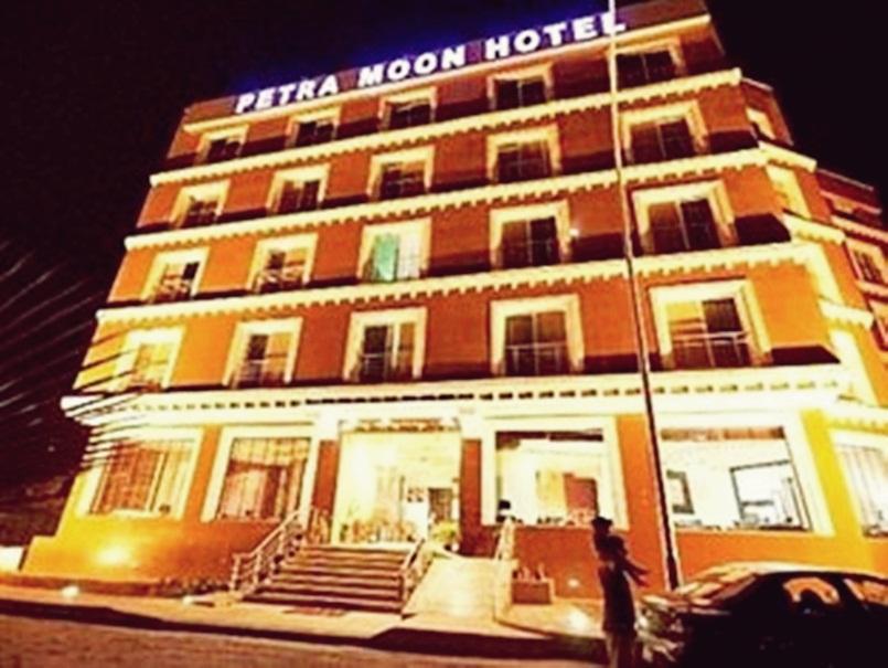 Petra Moon Hotel Wadi Musa Exterior foto